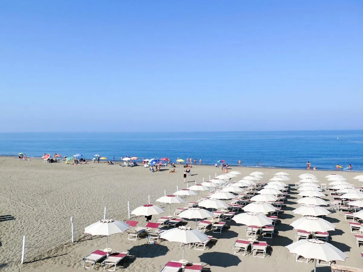 Holiday Home Ponente 6 By Interhome Marina Di Bibbona